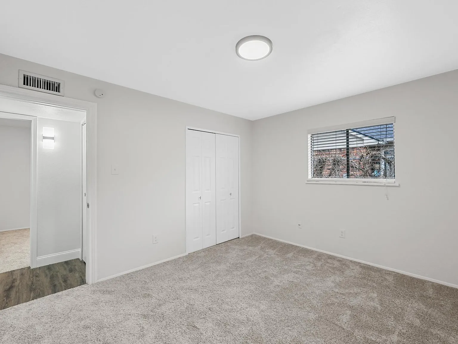 3 bed, 1425 sqft, $2,200 — Photo 4