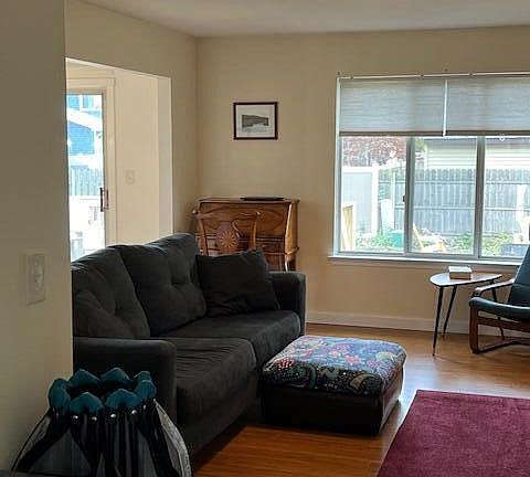 5th image of 5935 S Ivanhoe Ave