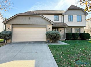 3144 Teresa Dr, Oregon, OH 43616