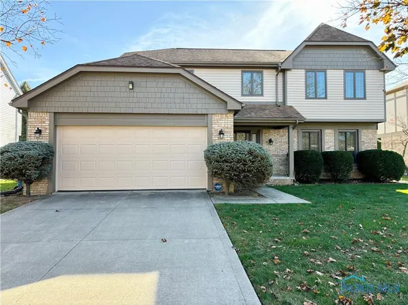 3144 Teresa Dr, Oregon, OH 43616