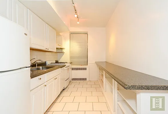 Rented by Halstead Real Estate | media 8