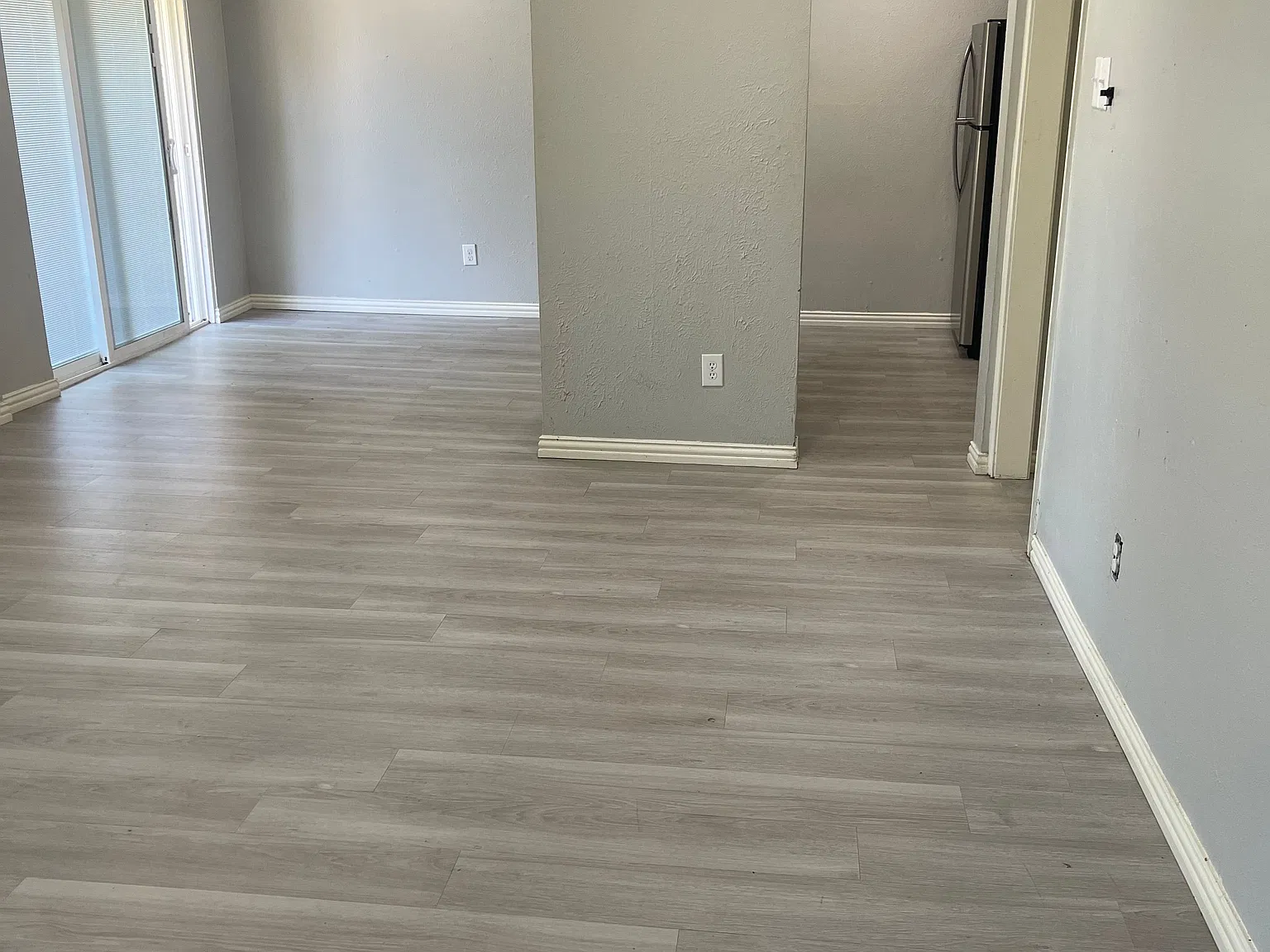 2 bed, 1000 sqft, $1,695 — Photo 4