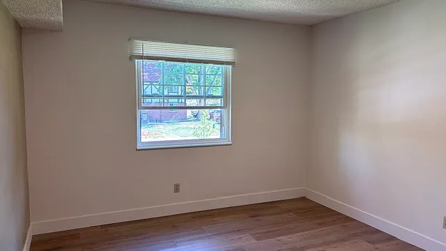 3250 Oneal Cir #C24 — Photo 11