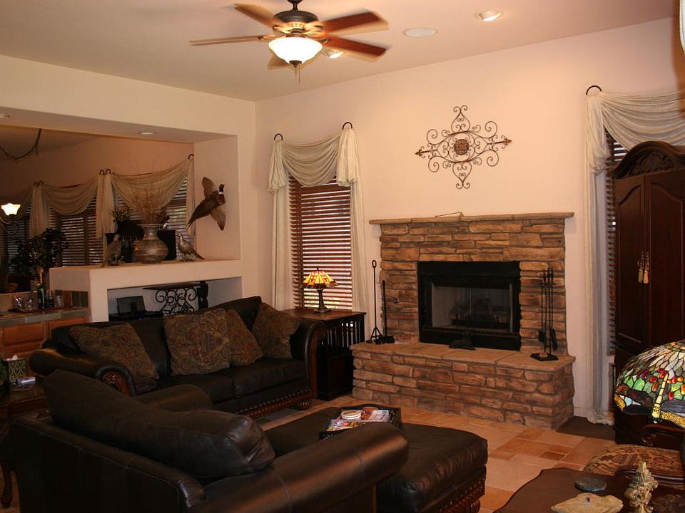 1st image of 2213 E Valencia Dr