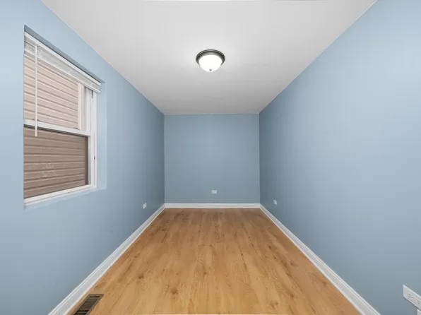 4814 S Seeley Ave #1, Chicago, IL 60609