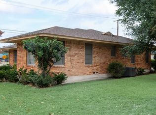 1002 Majors Dr, Mesquite, TX 75149