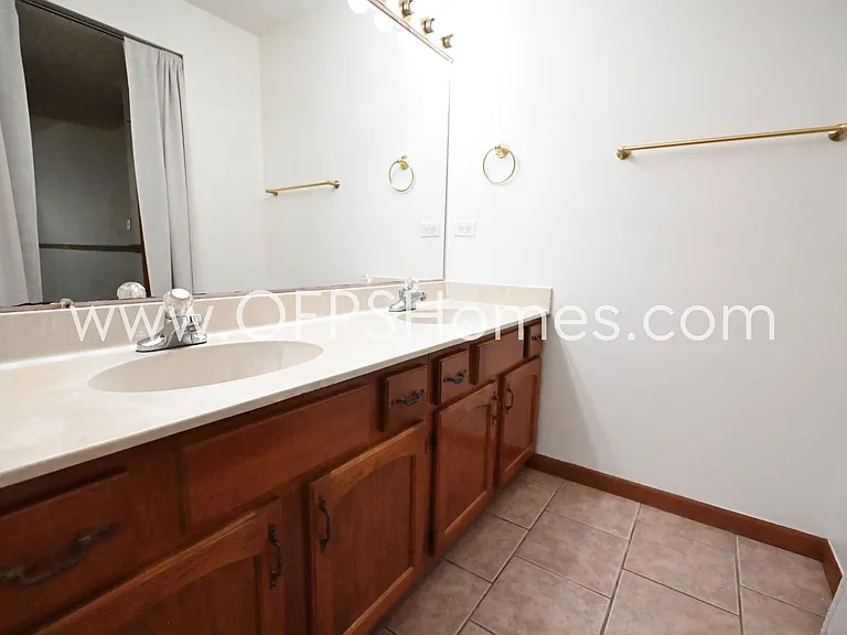 3934 Balsam Dr — Photo 32