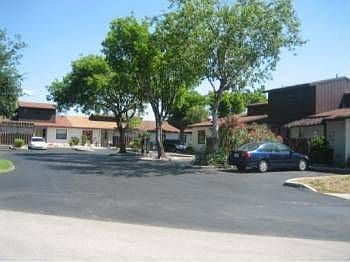 2nd image of 4005 SW 69th Ln