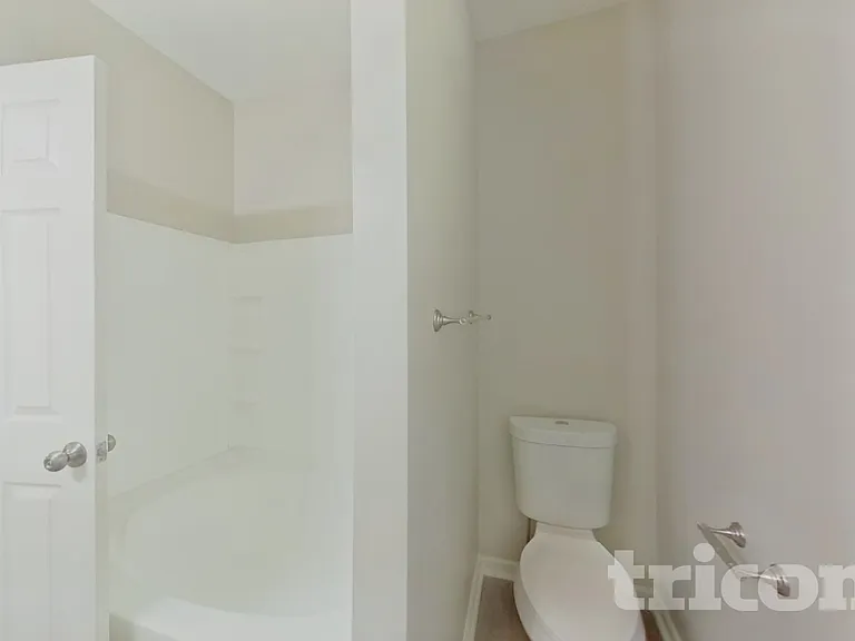 5400 Peachwood Dr — Photo 9