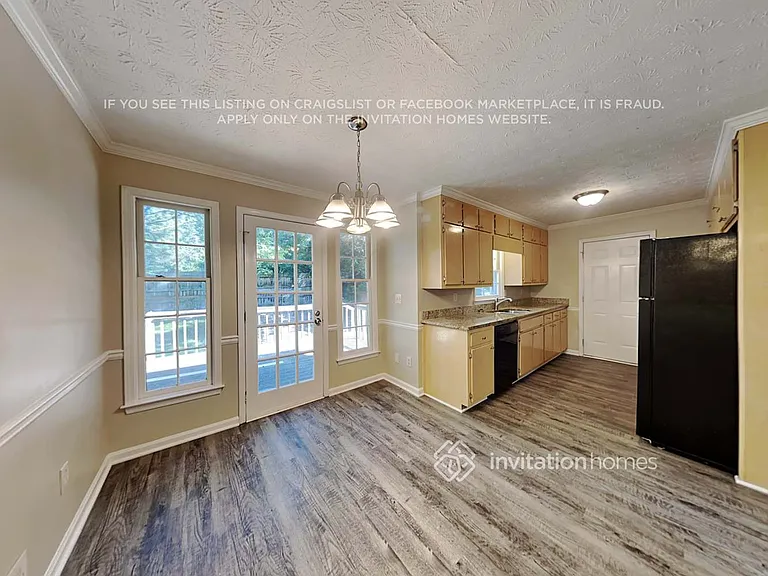 1902 Pond Ridge Ct — Photo 7