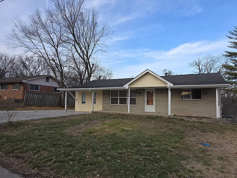 3125 Phils Dr — Photo 1