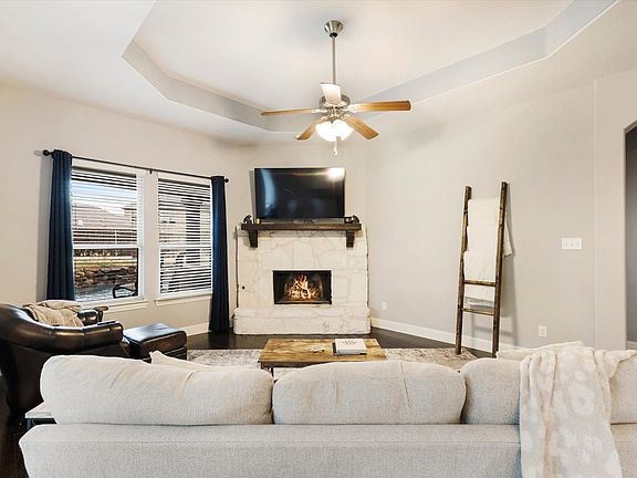 5th image of 3608 Fordham St