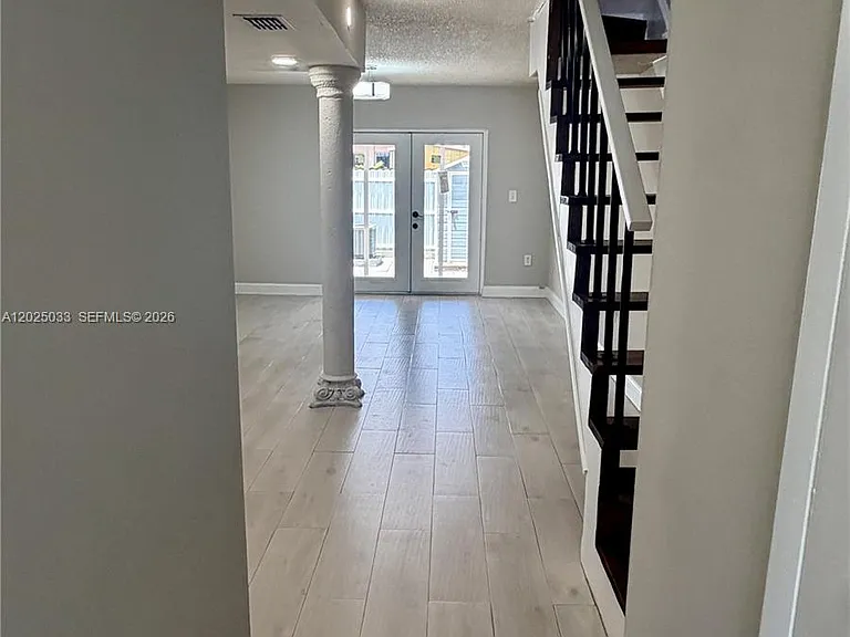 1705 W 57th St #506 — Photo 17