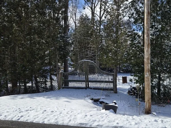 7671 Seneca Beach Dr #33, Baldwinsville, NY 13027