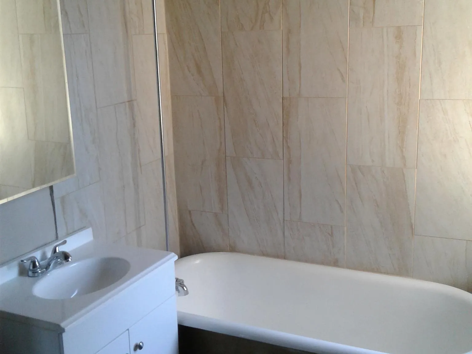 2 bed, $1,800 — Photo 2