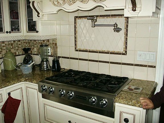 5th image of 2729 E Sunset Hill Dr
