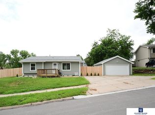 7601 S 72nd Ave, La Vista, NE 68128