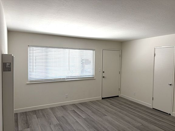 3rd image of 1732 Noranda Dr #3