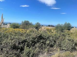 1455 Upper Pacific Dr, Whitethorn, CA 95589