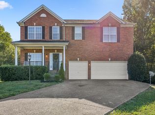 2053 Hawks Nest Ct, Hermitage, TN 37076