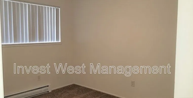 305 NE 104th Ave — Photo 18