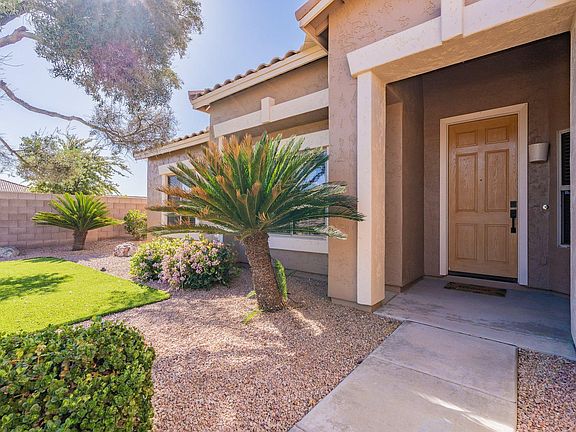 4th image of 1245 E San Carlos Way