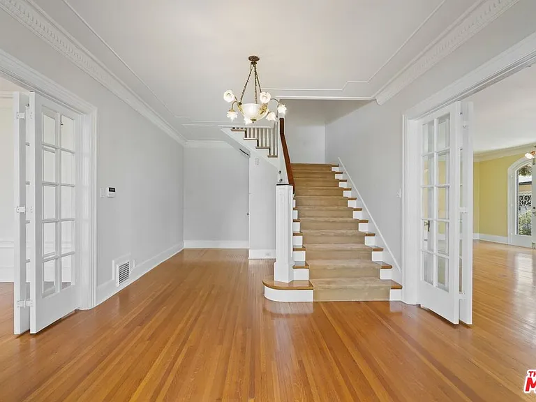 624 S Arden Blvd — Photo 5
