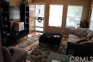4th image of 15020 Jersey Ave