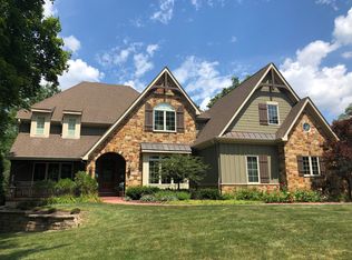 820 Riedy Rd, Lisle, IL 60532