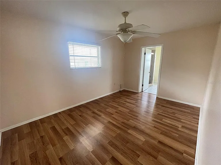 701 Cypress Pl — Photo 16