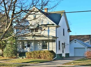 1407 Wisconsin St, Oshkosh, WI 54901