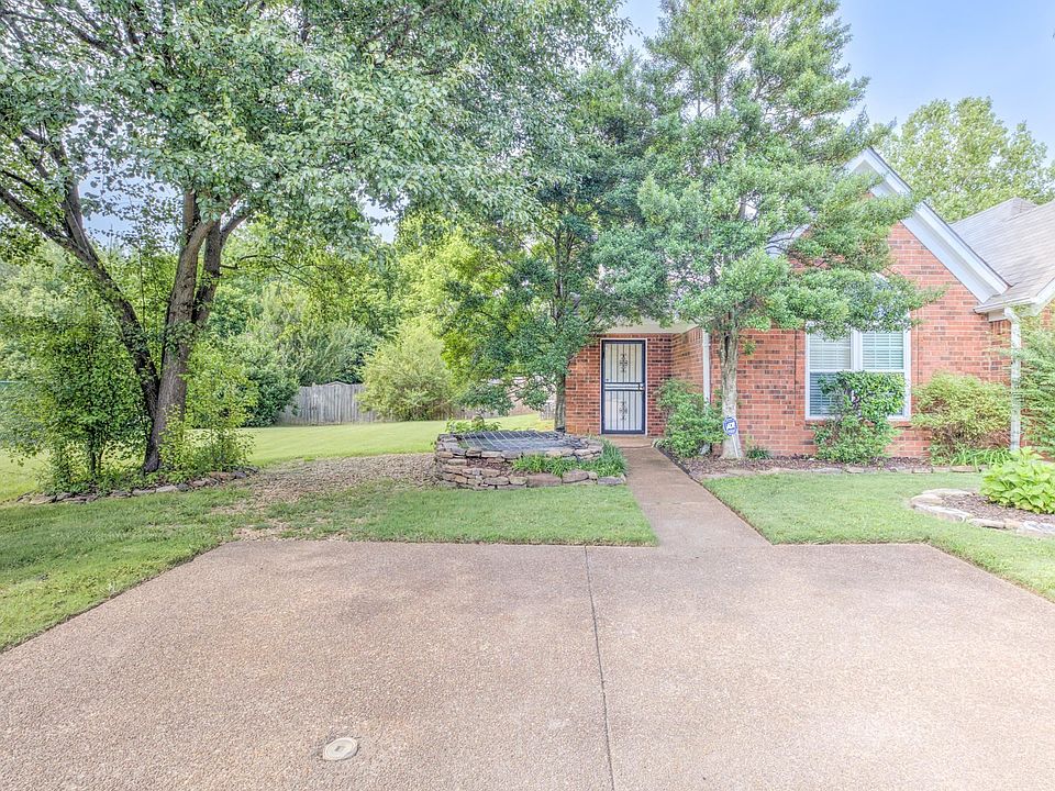 1st image of 8306 Creek Front Dr