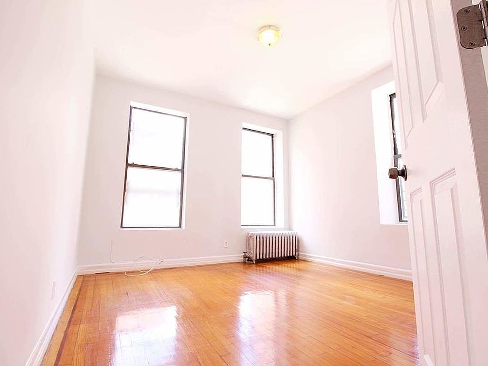 1st image of 2061 2nd Ave #4