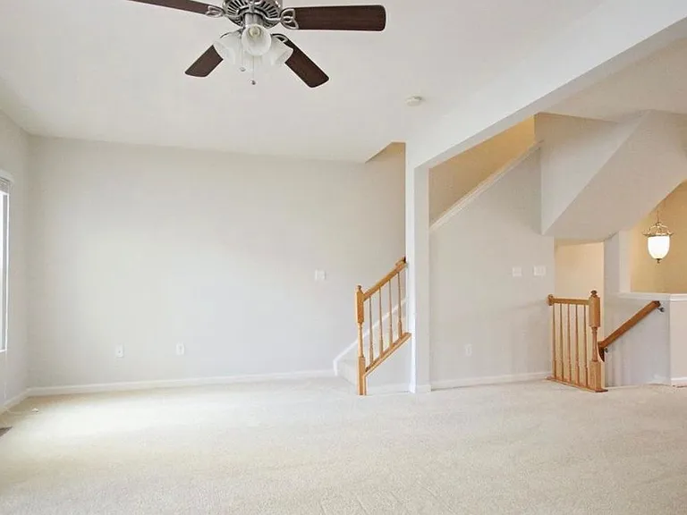 2347 Abington Dr — Photo 4