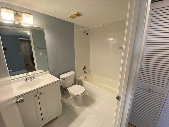 4th image of 850 N Miami Ave #W-1606