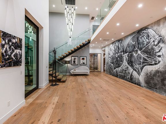 4th image of 4530 Libbit Ave