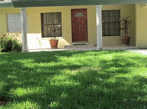 2nd image of 561 Holly Ln