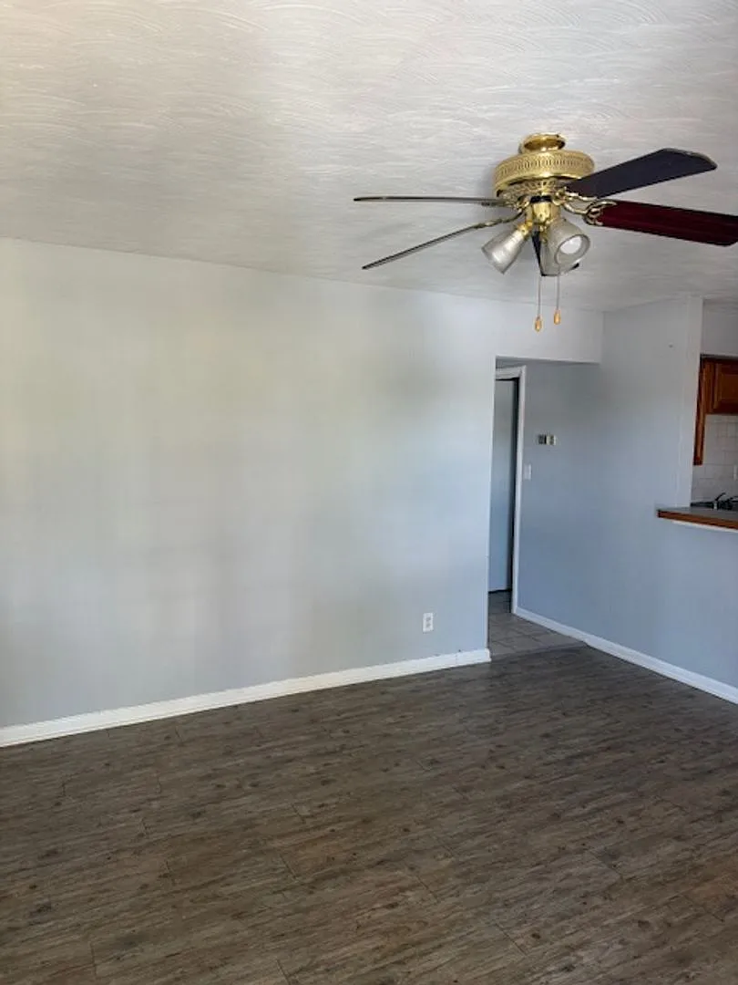 Building Photo - 1851 E Ocean View Ave #5