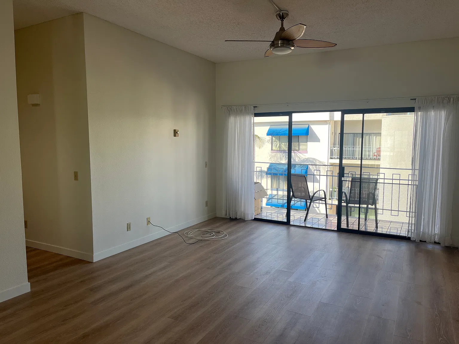 2 bed, 866 sqft, $1,850 — Photo 1
