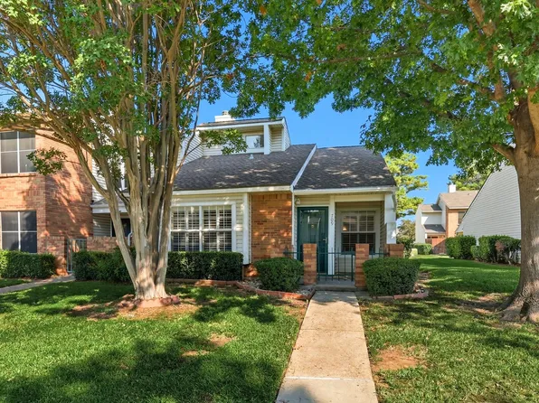 709 Creekwood Dr, Lewisville, TX 75067
