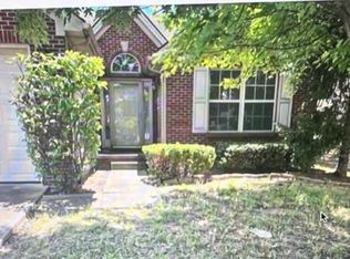 672 Estrella Dr, Lexington, KY 40511