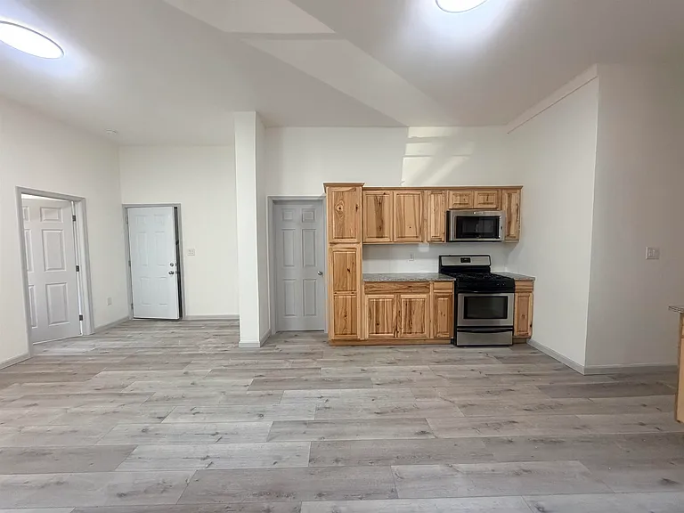 124 Winfield Ave #1 — Photo 13