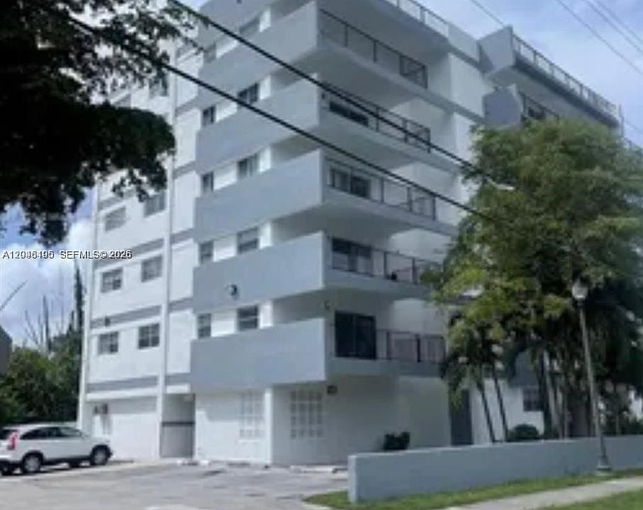 1st image of 16508 NE 26th Ave APT 303