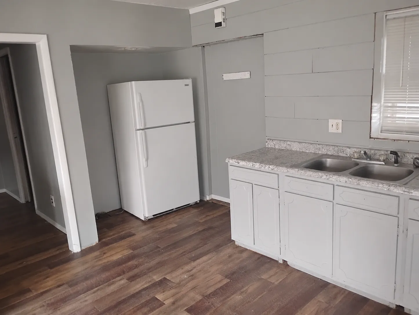 1 bed, $700 — Photo 1