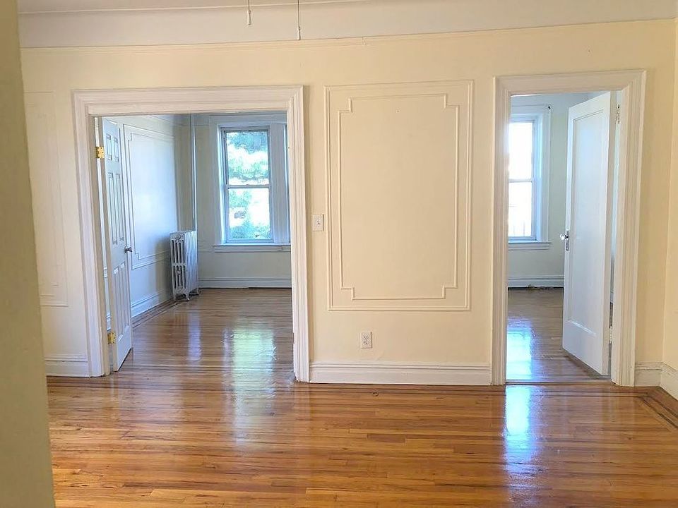 1st image of 30-89 44th St #3