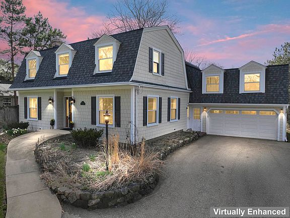 2nd image of 14 Timber Ln