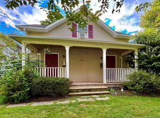 30 Oak St #2, Rhinebeck, NY 12572
