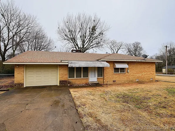 348 W 4th St, Tahlequah, OK 74464