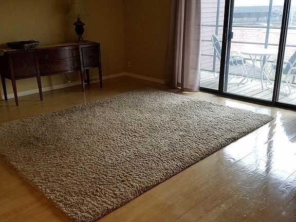 3rd image of 121 Fox Hollow Ct #121