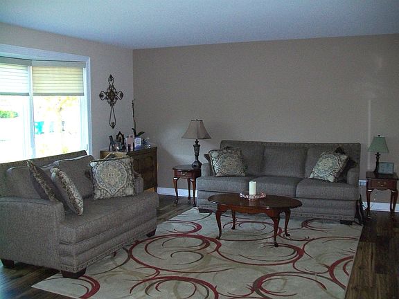 3rd image of 8023 Anne Dr